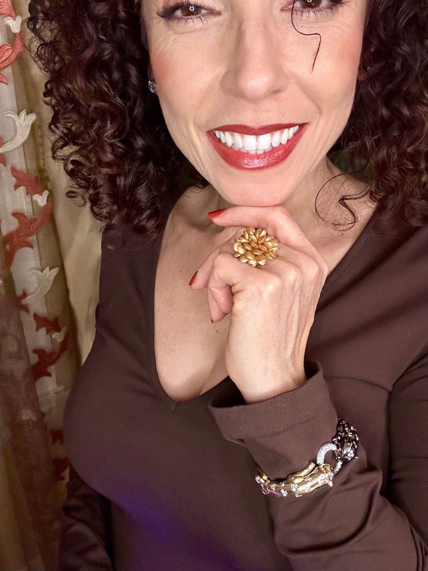 Designer Carla Amorim Movable Floral Petal Ring 18k