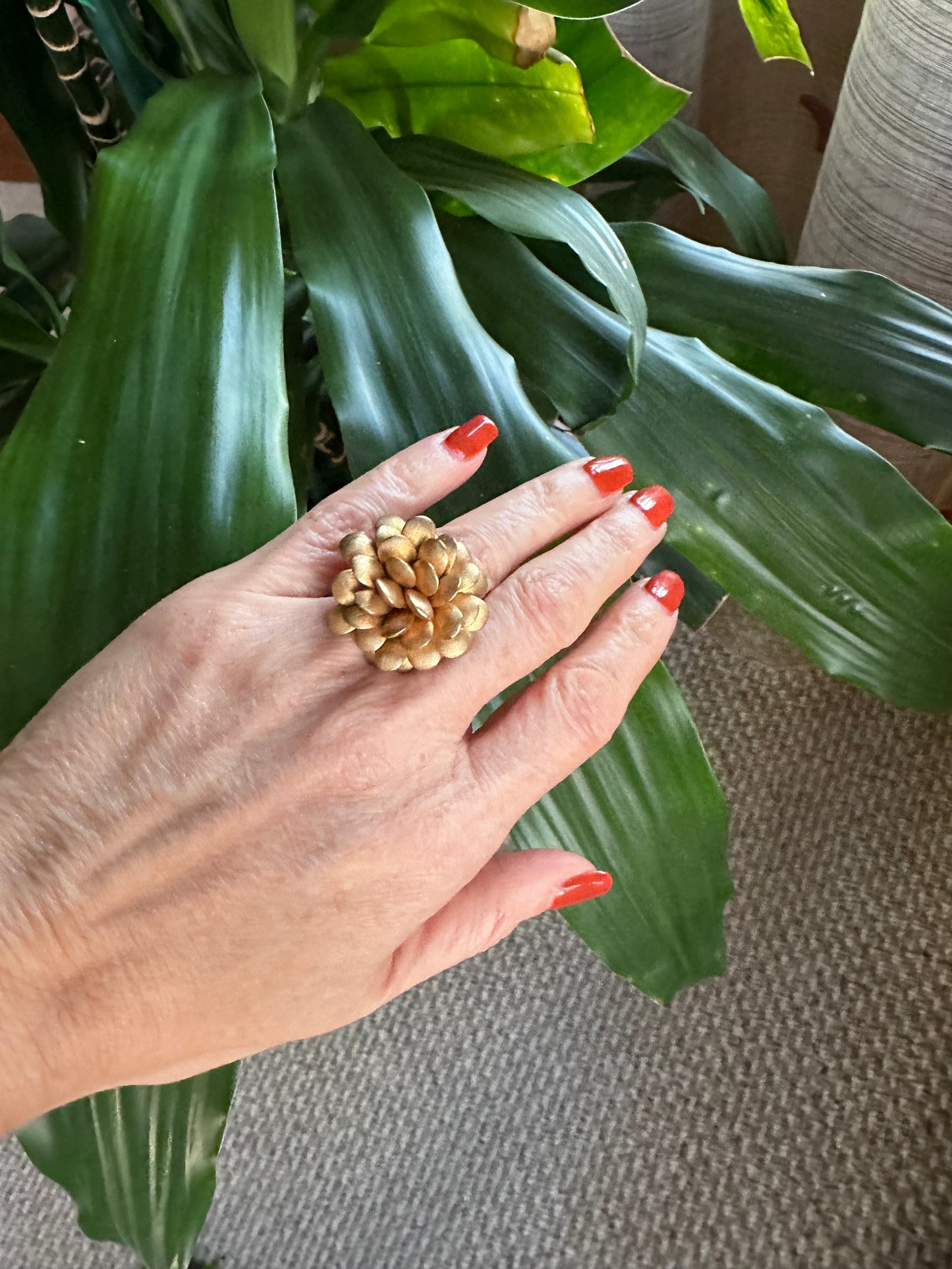 Designer Carla Amorim Movable Floral Petal Ring 18k