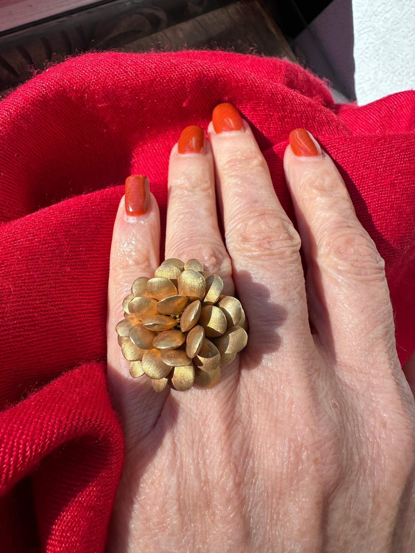 Designer Carla Amorim Movable Floral Petal Ring 18k