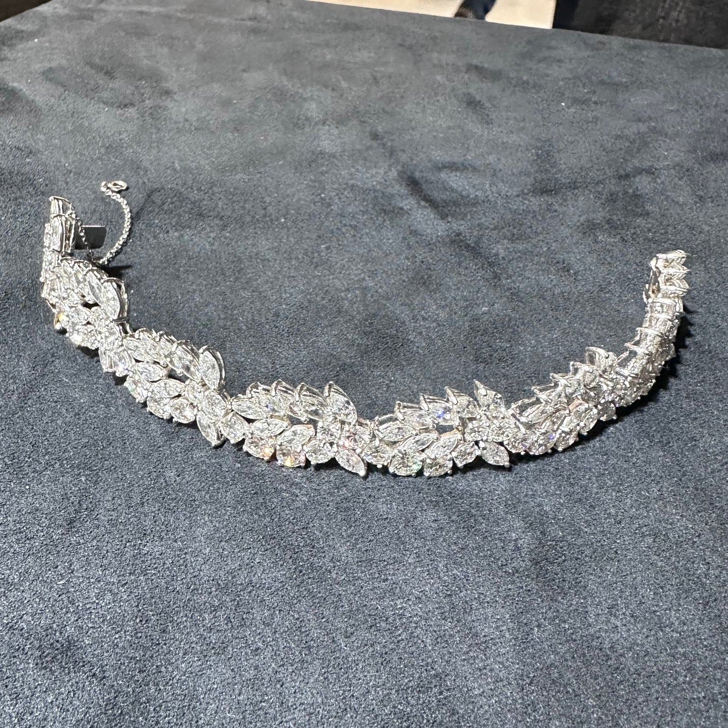Art Deco Natural Diamond Bracelet Platinum