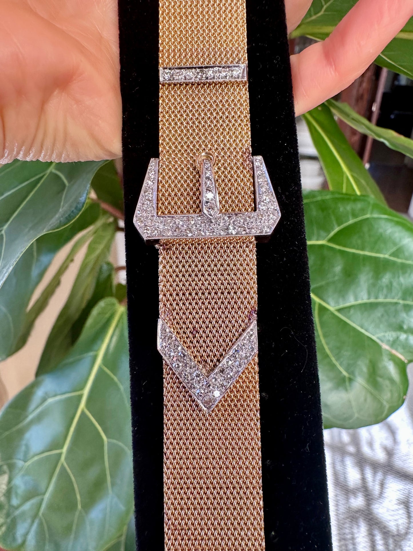 Antique Buckle/Belt Natural Diamond Bracelet 18k