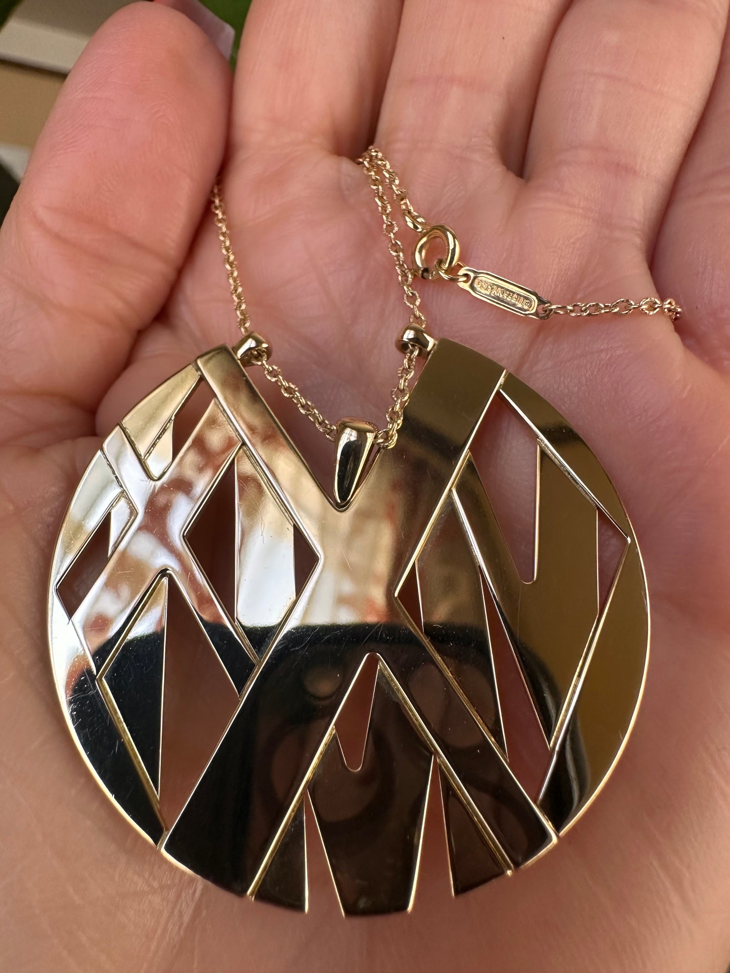 Tiffany & Co. Atlas Large Disc Pendant Necklace 18k, Tiffany Necklace 18k Yellow Gold