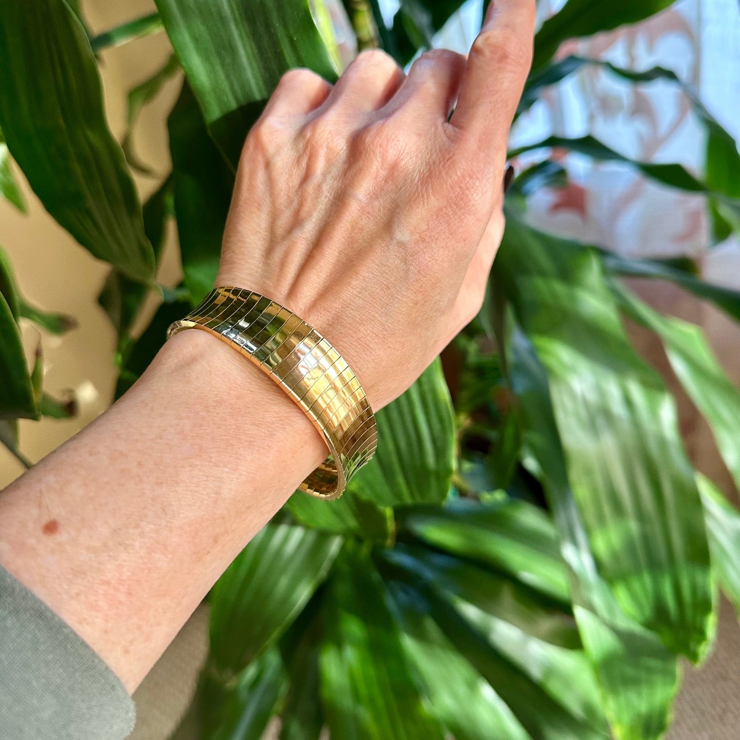 Vintage 70s-80s Flexible Wide Link Bangle 18k Yellow Gold 7.5"