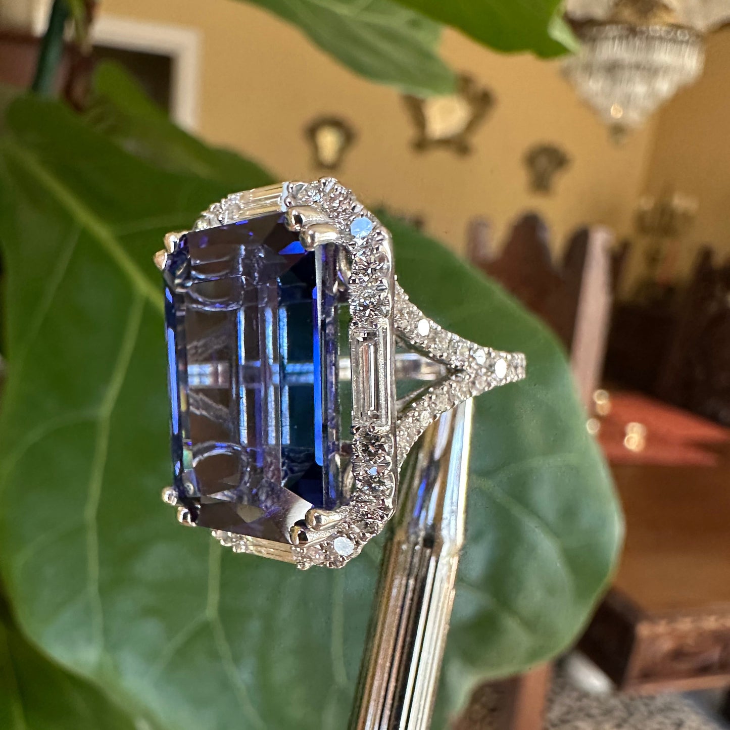 Stunning Tanzanite Emerald Cut Diamond Ring 18k White Gold