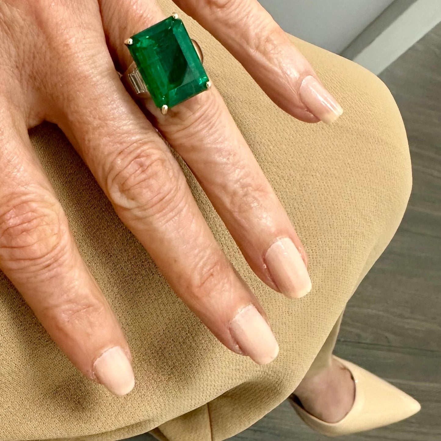 13.01 African Step Cut Vivid Green Emerald & Diamond Ring 18k Gold