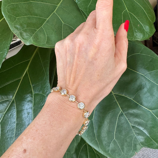 Vintage Inspired Bezel Set Natural Diamonds Tennis Bracelet 13.51 Carats 18k Yellow Gold