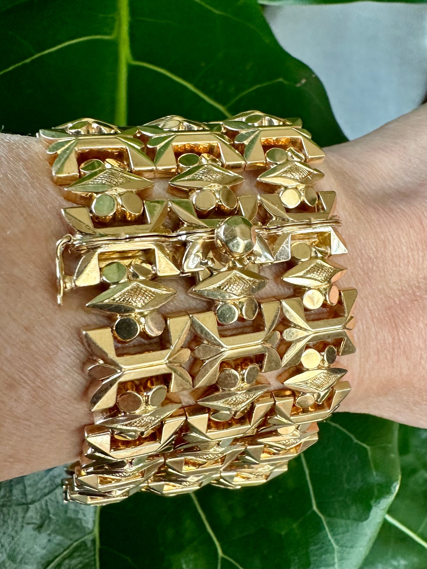 Massive 18k Retro Bracelet