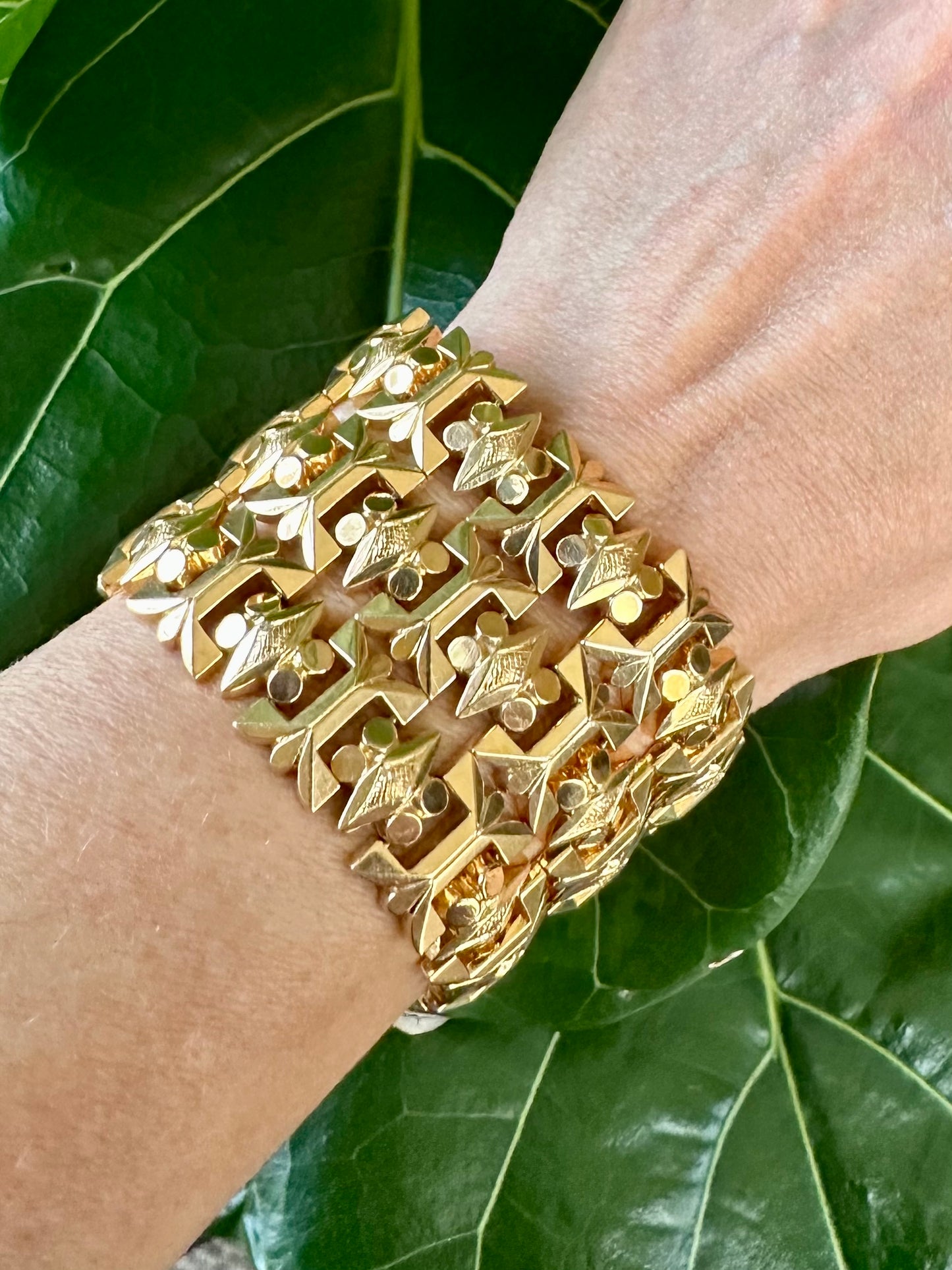 Massive 18k Retro Bracelet