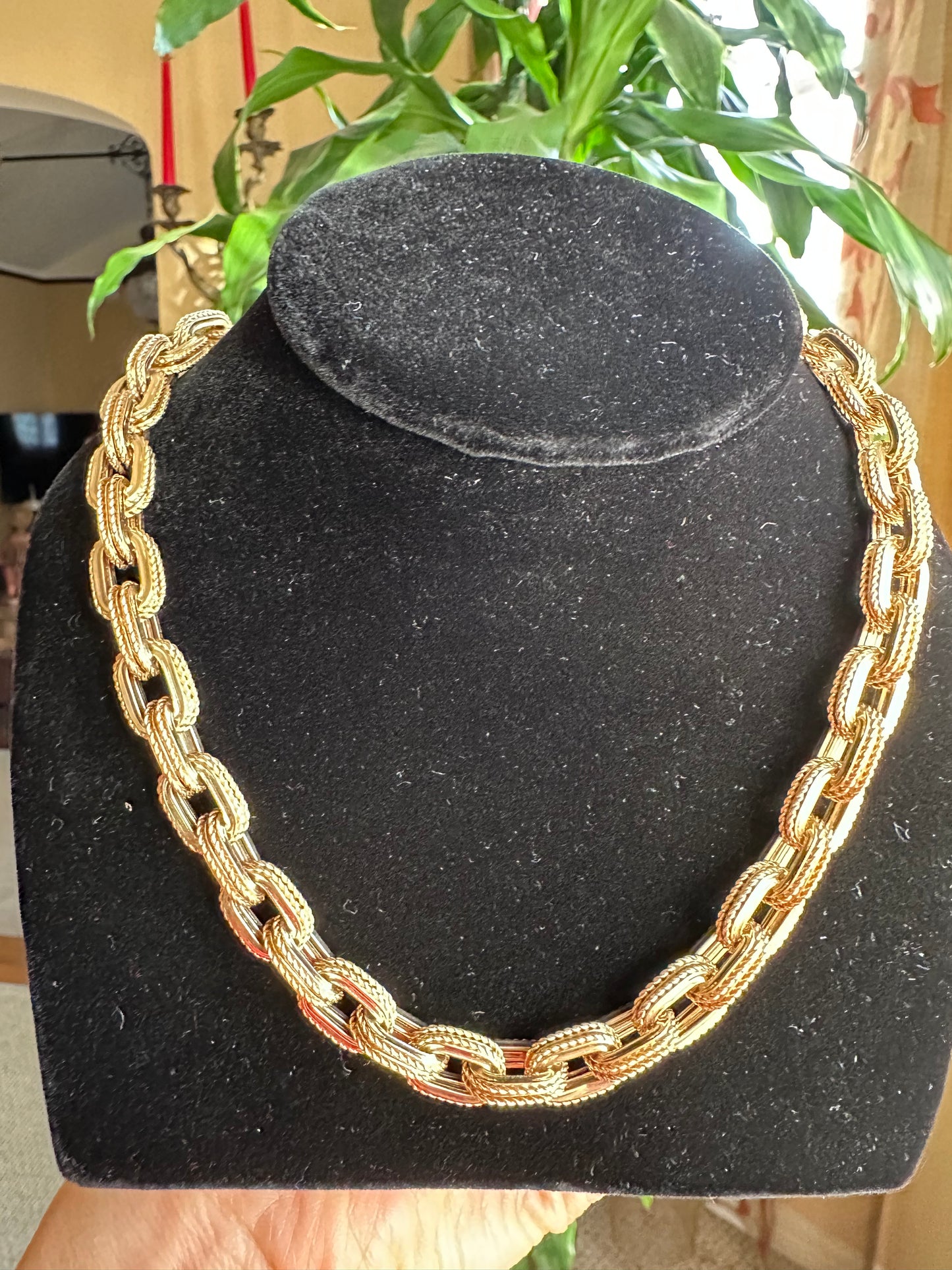 Italian Large Texture Links Necklace / Choker in 14k Yellow Gold