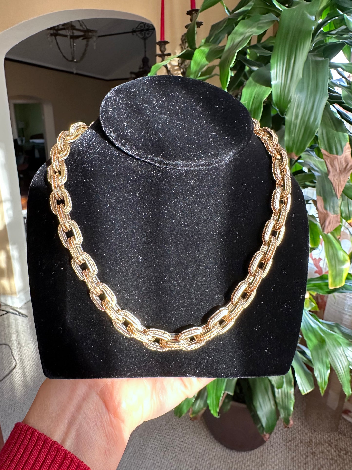 Italian Large Texture Links Necklace / Choker in 14k Yellow Gold