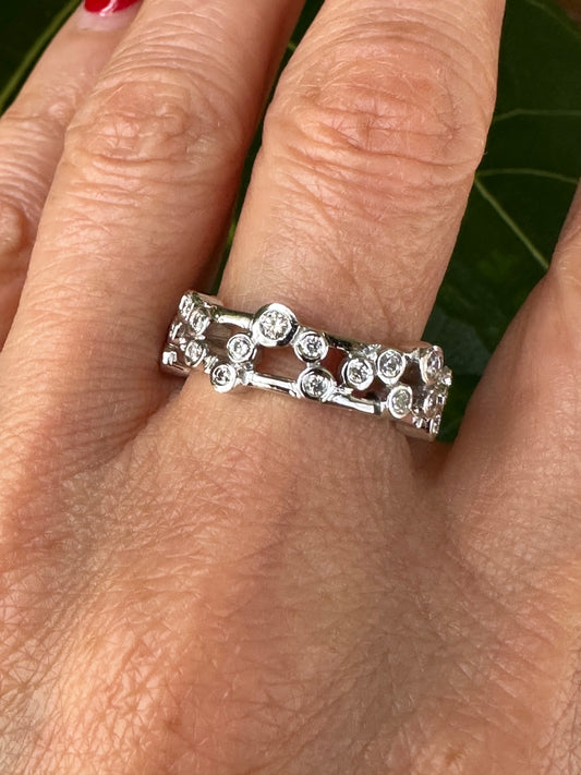 Floating Diamond Band Ring in White Gold