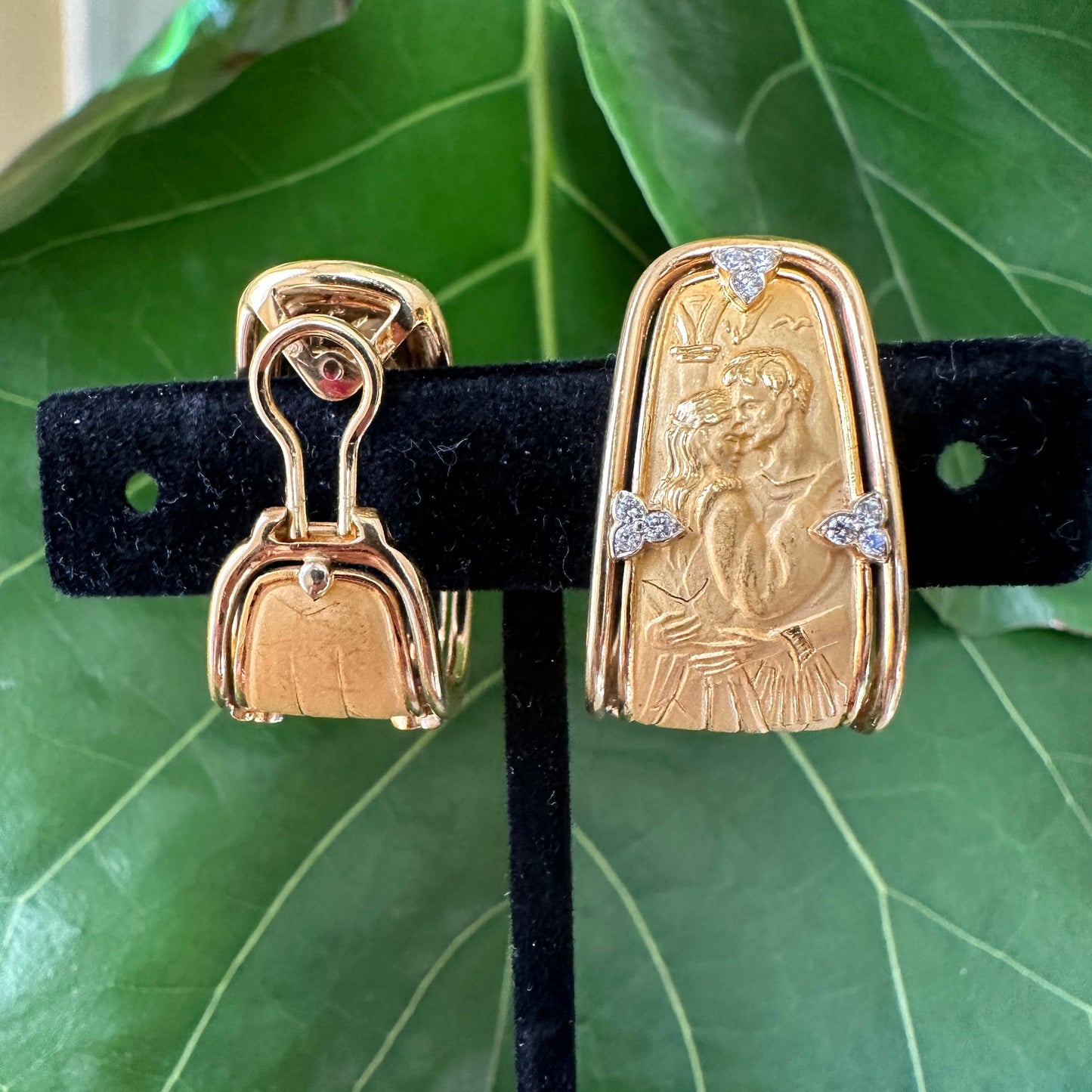 Vintage Carrera y Carrera Romeo & Juliet Diamond  18k Yellow Gold Earrings
