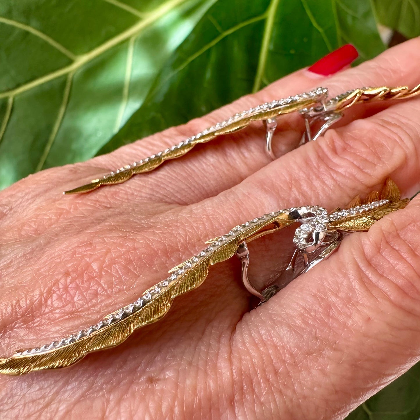 Vintage Diamond Leaf Sweep Earrings – 18k Yellow Gold