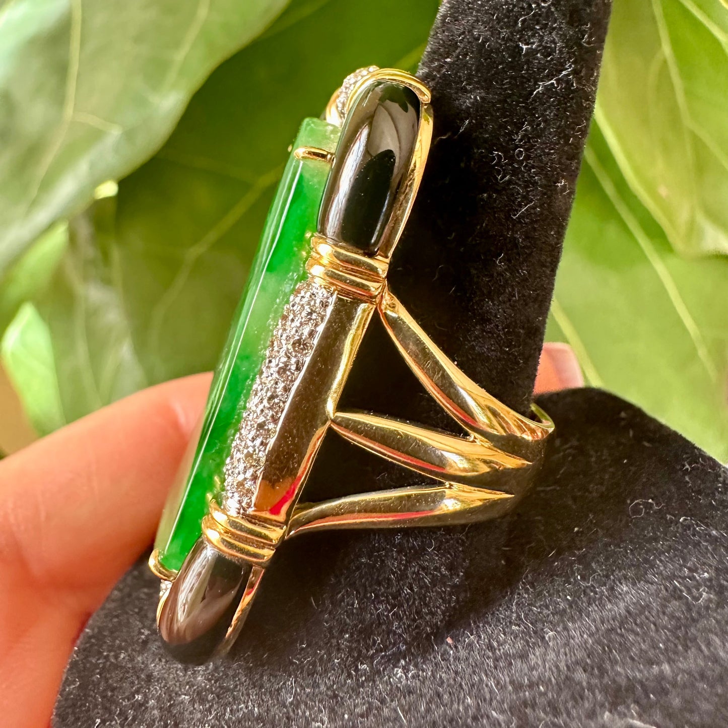 Jade, Onyx & Diamond Pavé Statement Ring | ~0.60ct Diamonds | 18k Yellow Gold | 26.8g | Size 7