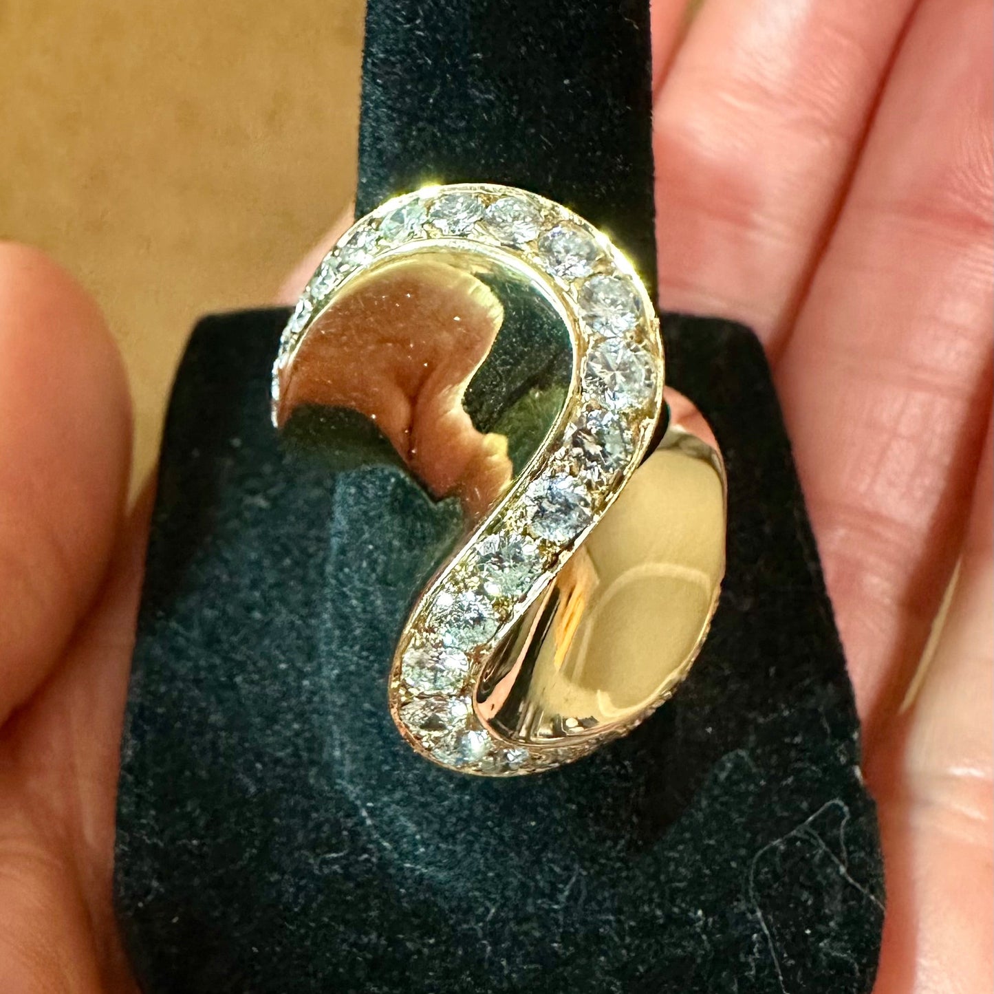 Natural Diamond Elongated Swirl Ring 14k