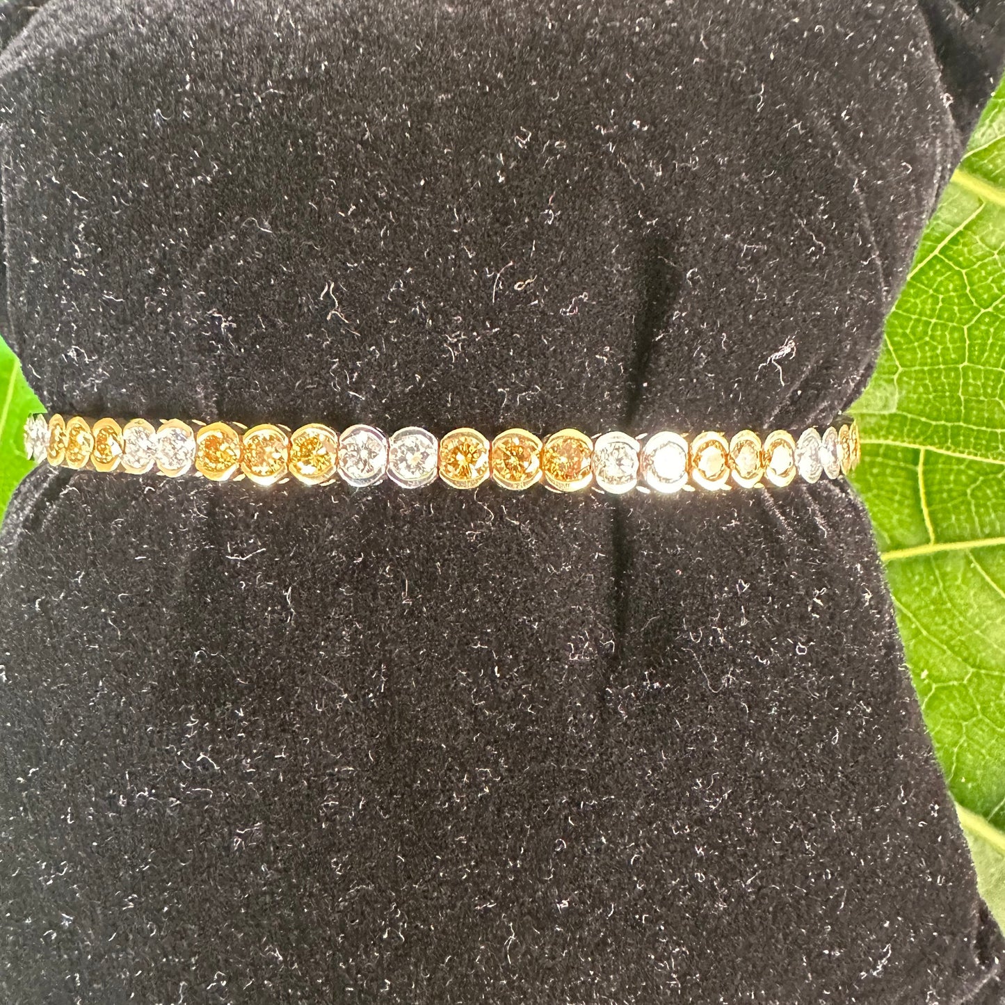 Fancy Intense Yellow & White Diamond Tennis Bracelet – 18k Yellow Gold