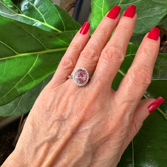 Padparadscha 4.07 Carats Diamond Halo Platinum Ring