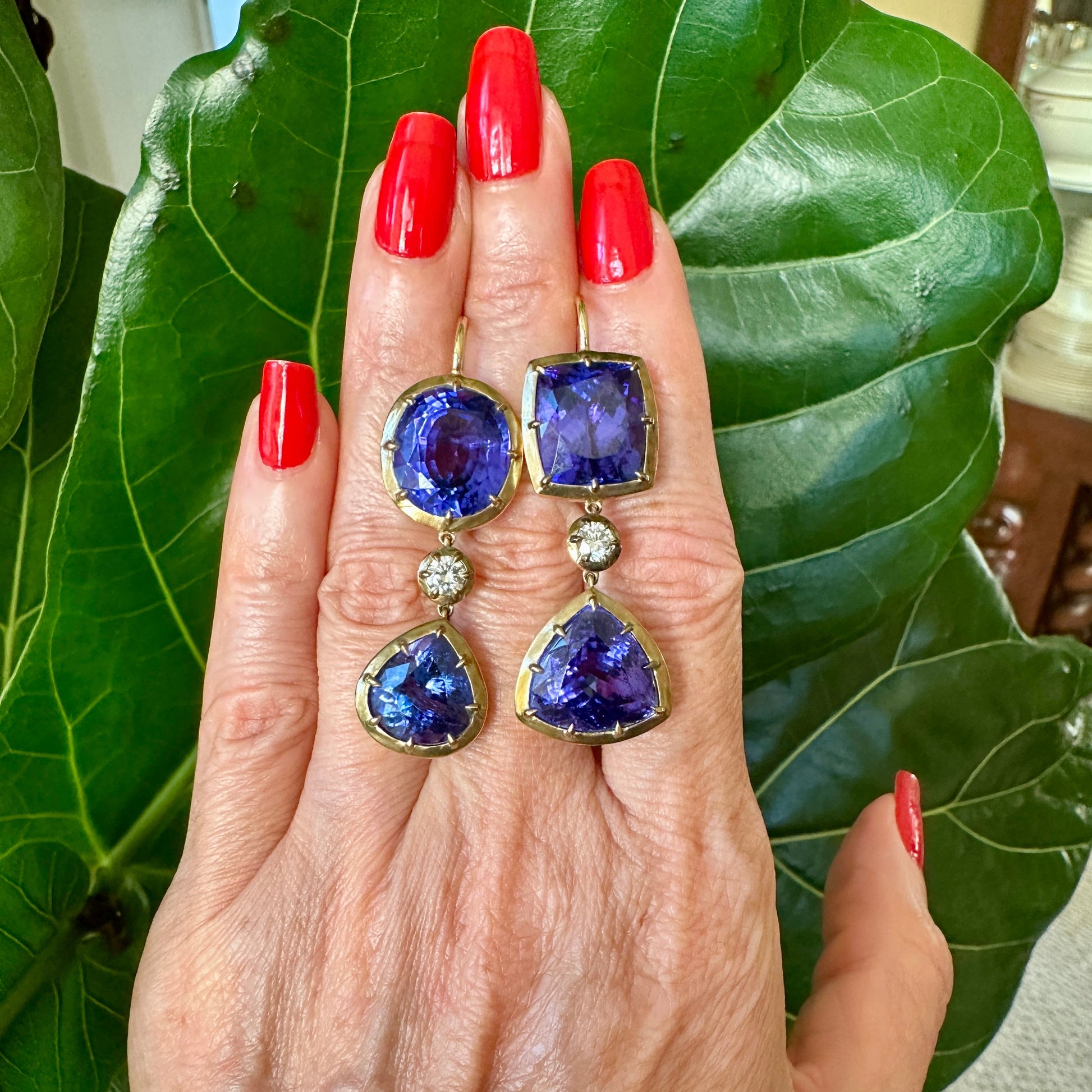 Stunning Tanzanite Drop Earrings 18k 