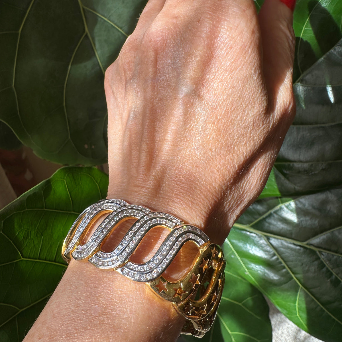 NINI designed Diamond & 18k Yellow Gold Bracelet