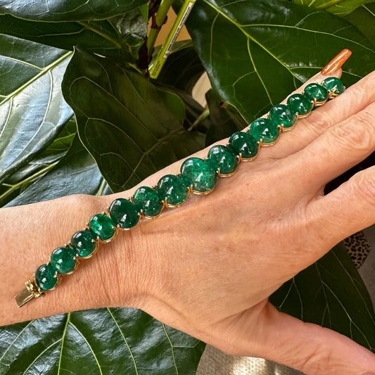 Massive Cabochon Emeralds Oval Cut Vivid Green Bracelet 18k Yellow Gold