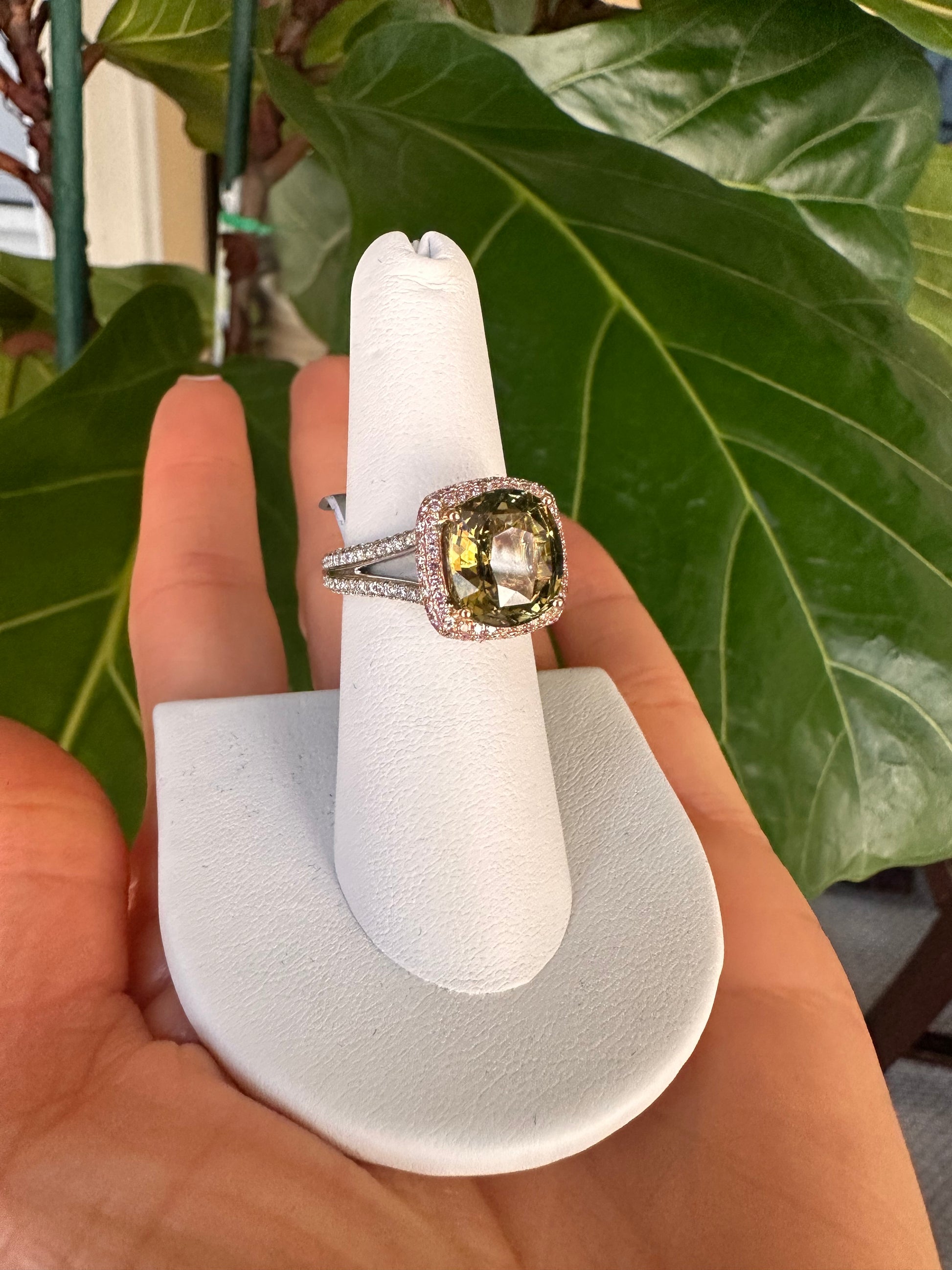 Alexandrite & Diamond Ring