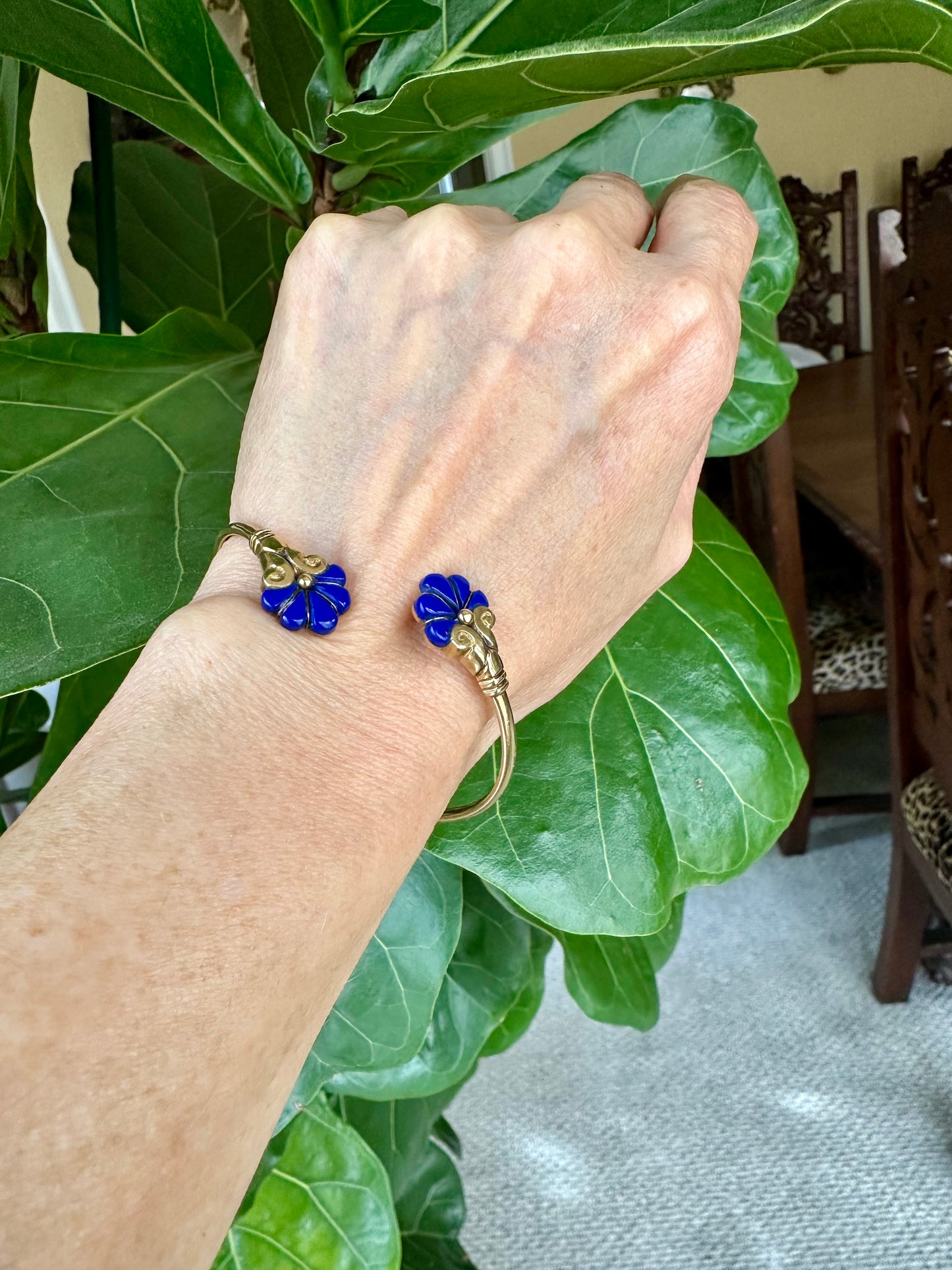 Vintage Carved Lapis Lazuli Floral Cuff 18k Yellow Gold
