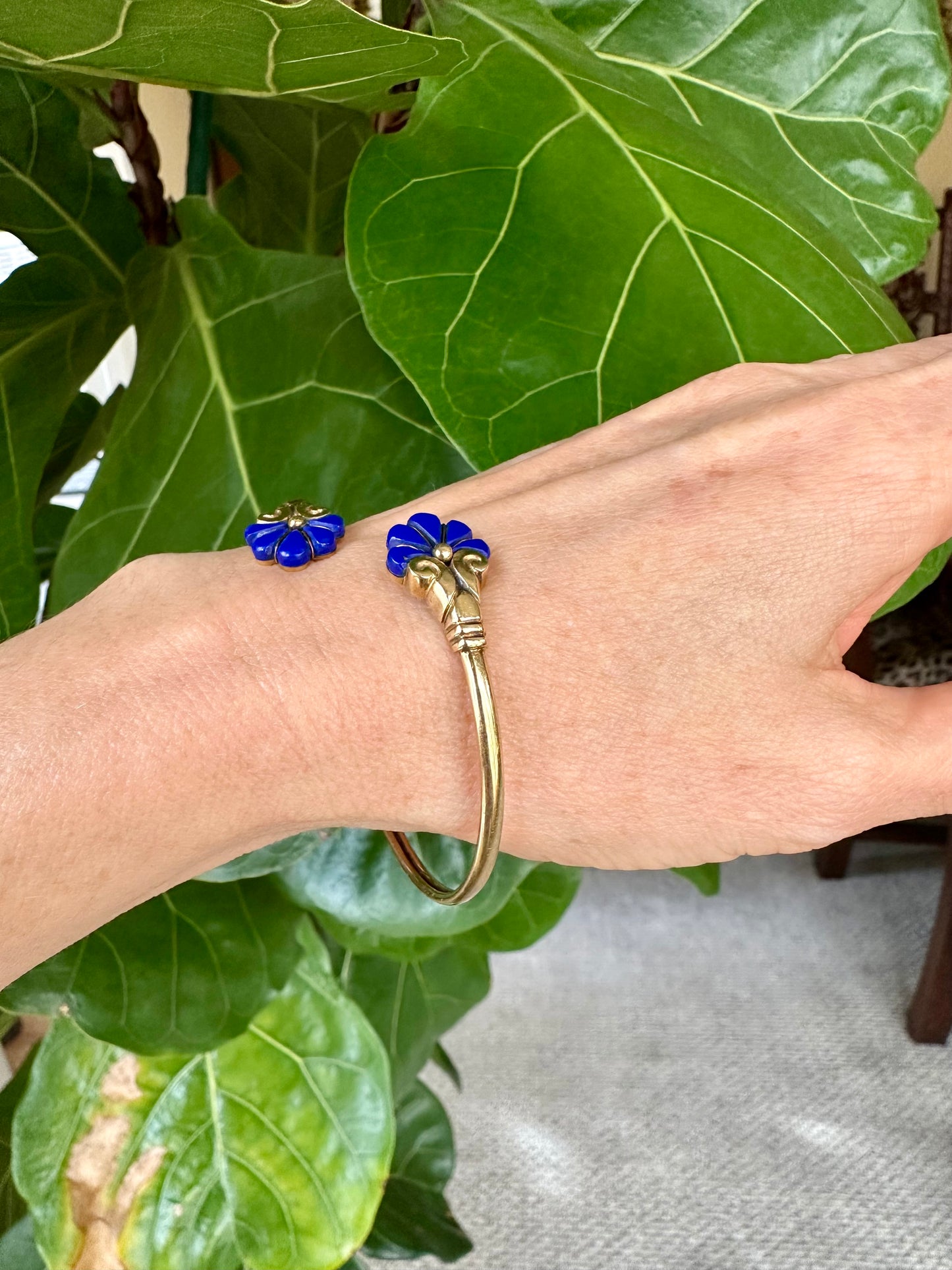 Vintage Carved Lapis Lazuli Floral Cuff 18k Yellow Gold