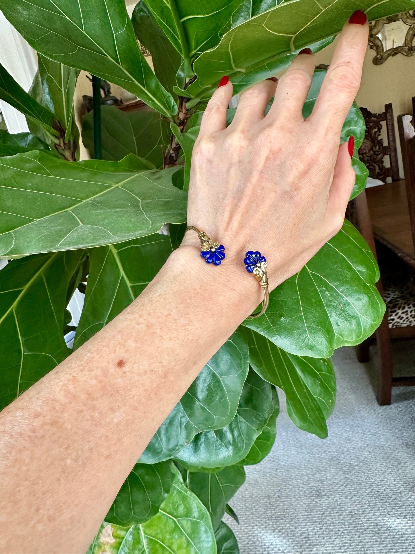 Vintage Carved Lapis Lazuli Floral Cuff 18k Yellow Gold