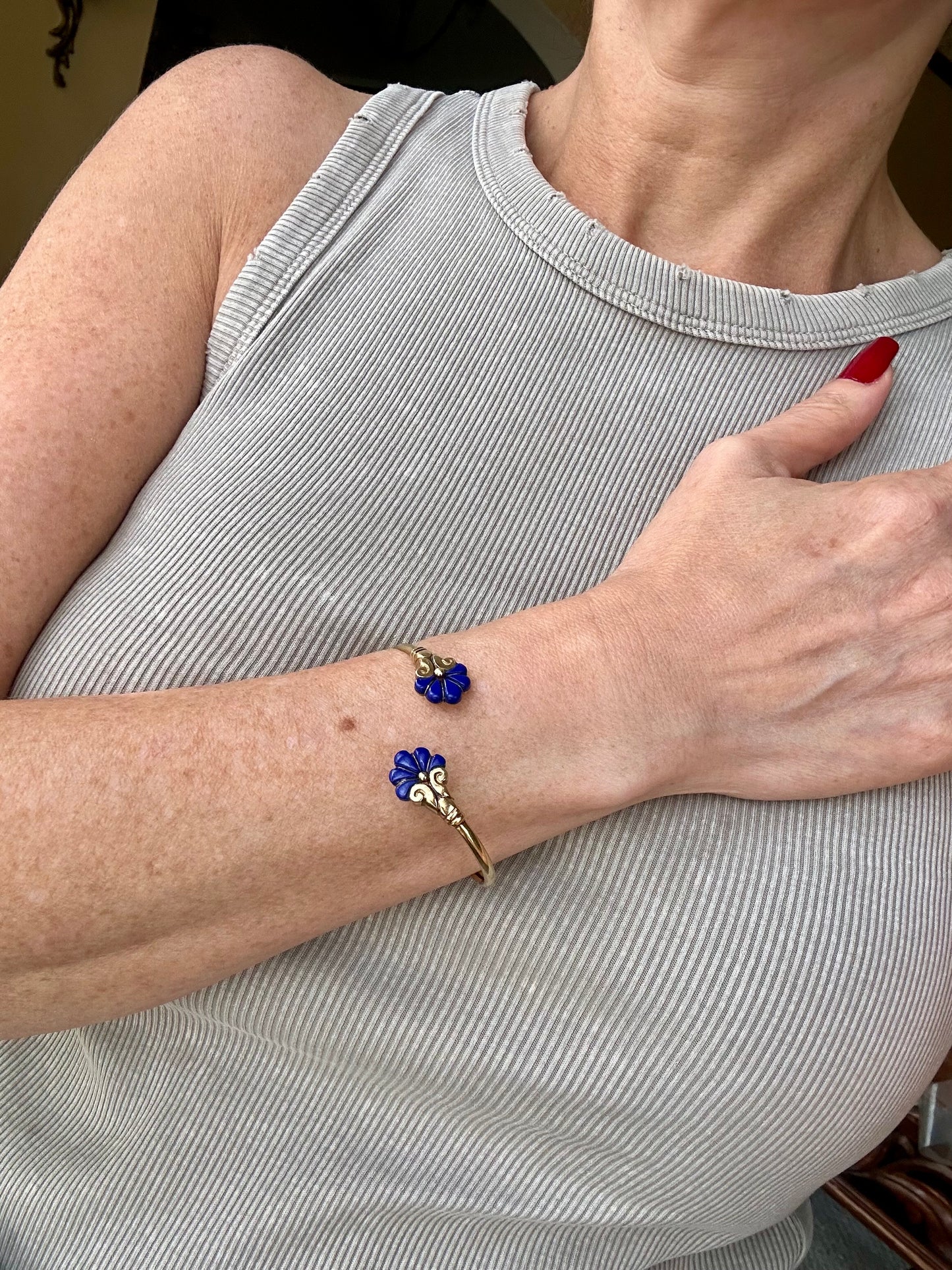 Vintage Carved Lapis Lazuli Floral Cuff 18k Yellow Gold